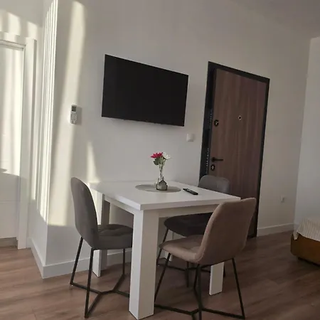 Mimoza Apartman